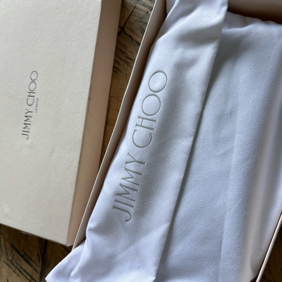 Jimmy Choo PIPPA Wallet Medium Wristlet w/Chain - Picture 4 of 10